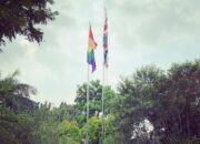Kedubes Inggris di Indonesia Kibarkan Bendera LGBT