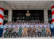 Wali Kota Kukuhkan Paskibraka Kota Medan Tahun 2022