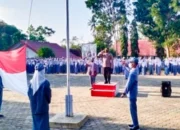 Ikuti Upacara Bendera SMA N I Sukau, Wakapolres Lambar Beri Imbauan