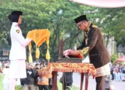 Upacara Penurunan Bendera Merah Putih Pemko Medan Berlangsung Lancar