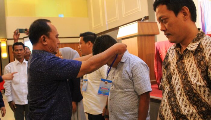 Mewakili Bupati, Kadis Kominfo Labuhanbatu Buka Lokakarya Jurnalistik PWI Pra-UKW