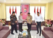Kapolda Maluku Sambut Hangat Ketua Sinode GPM
