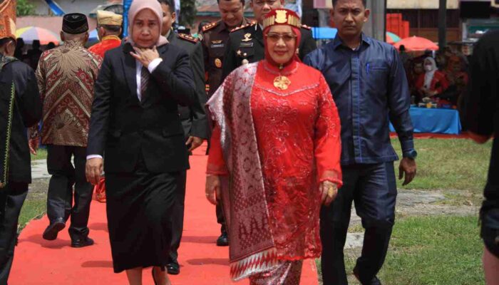 Ketua DPRD Hj Meika Riyanti SH, Hadiri Perayaan HUT Pemkab Labuahanbatu