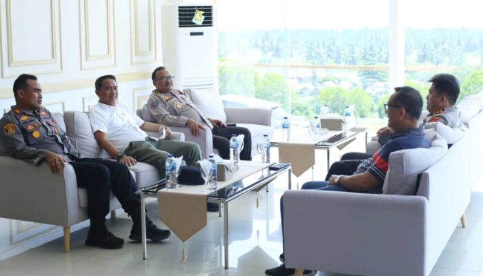 Bupati Sam Sachrul Terima Kunjungan Silahturahmi Mantan Kapolda Sulut