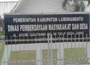 Puluhan Warga Tebing Linggahara Bilah Barat Geruduk Dinas PMD Kabupaten Labuhan Batu