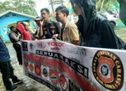 Dzolimi Konsumen, TIB Gelar Aksi Minta Manager PLN Sungguminasa Dicopot