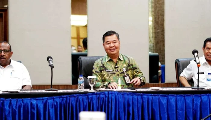 Kemendagri Serahkan Hasil Asistensi Dokumen RKPD Tahun 2023 Tiga DOB Provinsi Papua