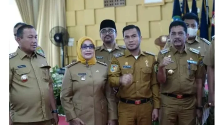 Bersama Bupati dan Walikota se-Sumut, Wabup Labuhanbatu Menandatangani Fakta Integritas Netralisasi ASN 