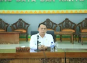 Bupati Kunjungi dan Serahkan Bantuan kepada Korban Puting Beliung