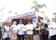 Gubernur dan Ketua TP PKK Sumut Kunjungi Stand Pameran Pemkab Tapsel di HPN 2023