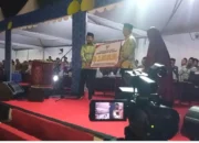 Serahkan Bantuan Senilai 11 Milyar Gubernur Sulsel Dorong Perampungan Masjid Agung Selayar