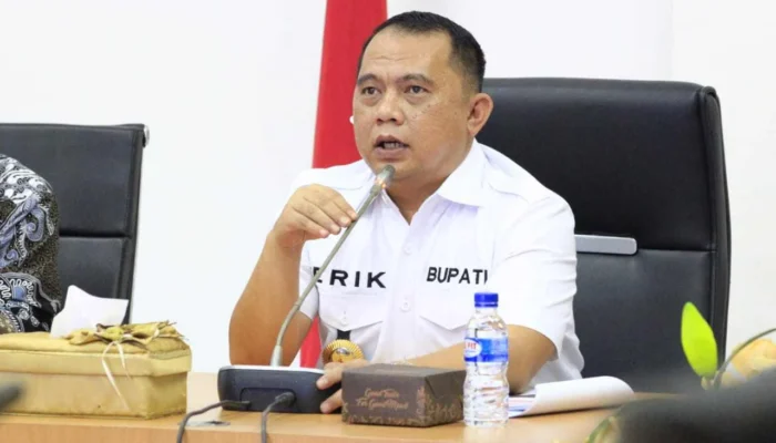 Bupati Erik Ikuti Penilaian Kampung Keluarga Berkualitas (KB) Tingkat Nasional Tahun 2023 Secara Virtual