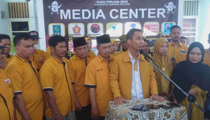 Partai Hanura Daftarkan 35 Bacaleg Ke KPUD Lamsel, Targetkan 7 Kursi DPR