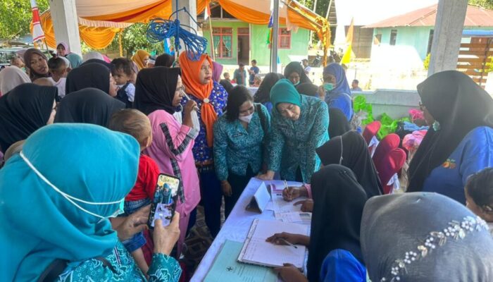 Pemda SBB Adakan Gerakan Keroyok Stunting di Desa Kawa