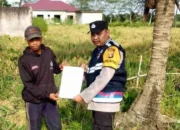 Sambangi Warga Binaan, Bhabinkamtibmas Polsek Lalan Berikan Himbauan Kamtibmas dan Sosialisasikan Maklumat Kapolda 
