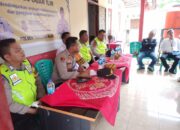 Kapolsek Tanjung Raja Bersama Anggota Menggelar Jumat Curhat di Desa Serijabo Kecamatan Sungai Pinang