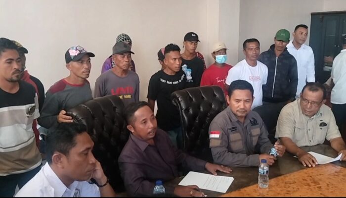 DPRD SBB Segera Sikapi Tuntutan Warga Desa Waesala