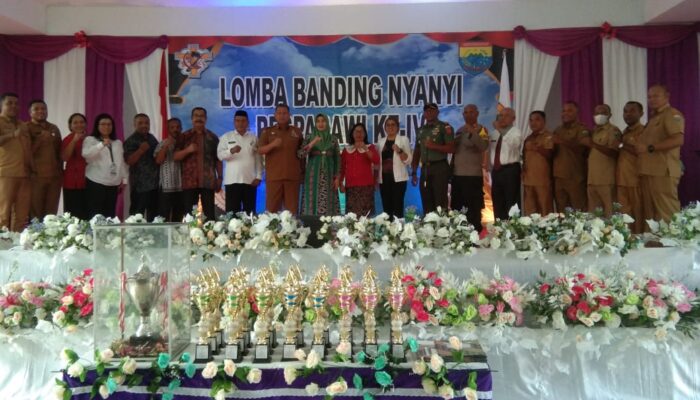 Buka Lomba Banding Nyanyi Pesparawi,Pj Bupati SBB: Kita Semua Dituntut Bersatu Saling Melayani