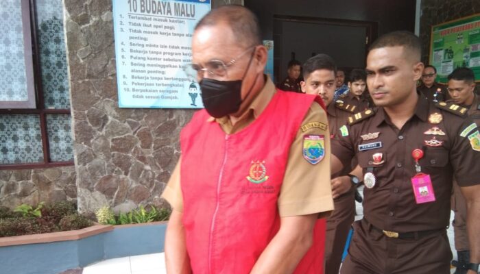 Korupsi Pakaian Seragam Gratis, Mantan Kadis Dikbud SBB Jadi Tersangka
