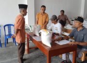 Pekon Sukarame Kecamatan Talang Padang Salurkan Bantuan Beras Ketahanan Pangan Tahap Enam