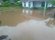Satu Bangunan Polindes di Kecamatan Huamual, Seram Bagian Barat Terendam Air