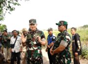 Dandim 0402 OKI/OI Dampingi Danrem 044 Gapo Tinjau Lokasi Program Optimalisasi Lahan Rawa Di Kec Cengal
