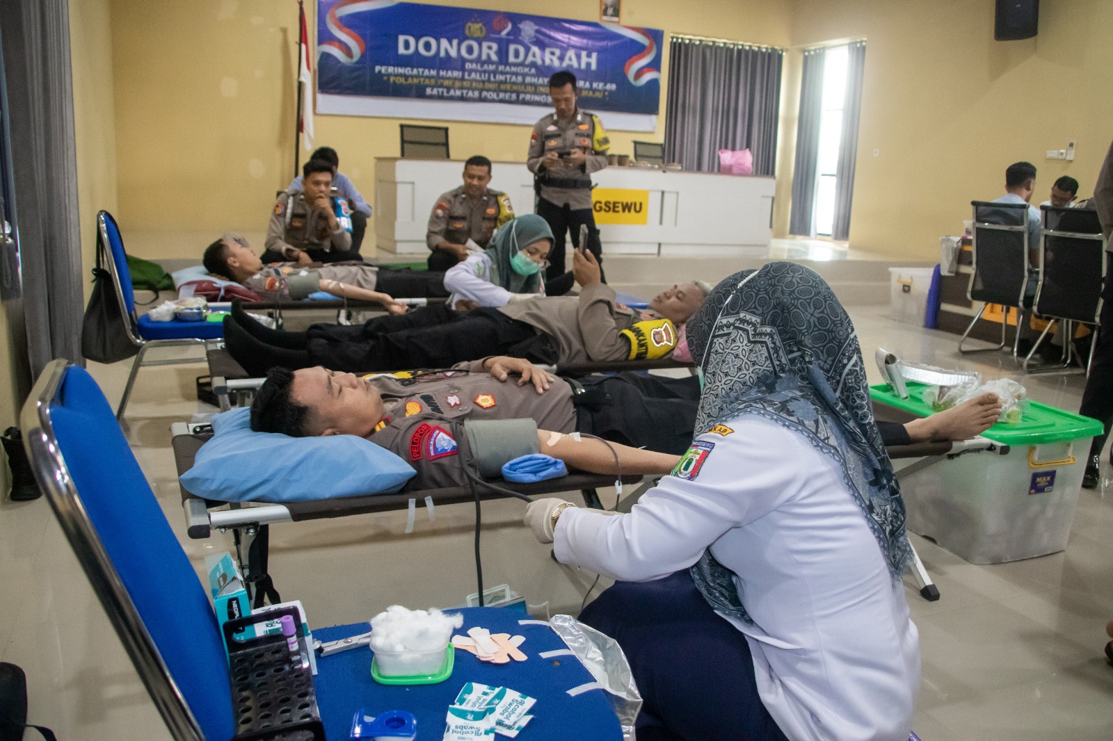 Sambut HUT Lalu Lintas Bhayangkara ke-69, Polres Pringsewu Gelar Aksi Donor Darah