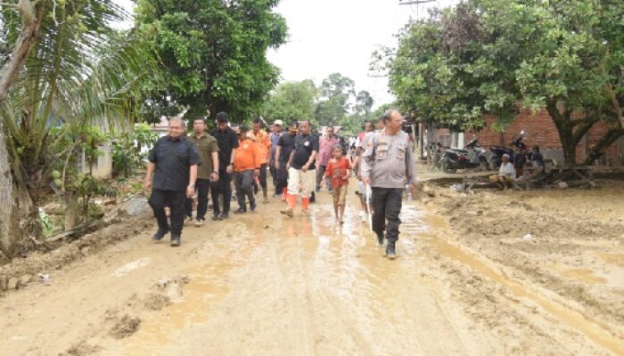 Langkah Cepat Bupati Tapsel, Jalan Lintas Yang Terdampak Banjir Dapat Di Akses Kembali