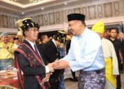 Hadiri Musrenbang Provsu, Bupati Gus Irawan Kenakan Pakaian Adat Batak Angkola