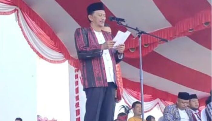 Bupati SBB Asri Arman Jadi Pembina Upacara Hardiknas 2025