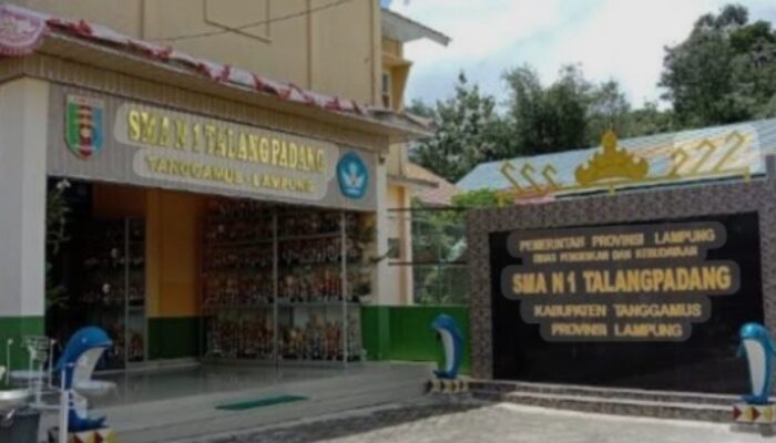 Oknum Guru SMA Negeri 1 Talang Padang Akui Jual Materi Photo Copy Soal UN, LSM Seroja Akan Laporkan ke Kejati Lampung