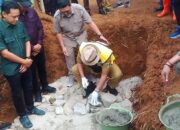 Peletakan Batu Pertama Pembangunan Jembatan di Ulu Belu