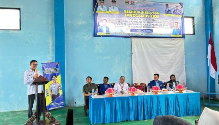 Wabup Tanggamus Buka Sosialisasi Penerbitan Sertifikat dan Perizinan Kapal Perikanan