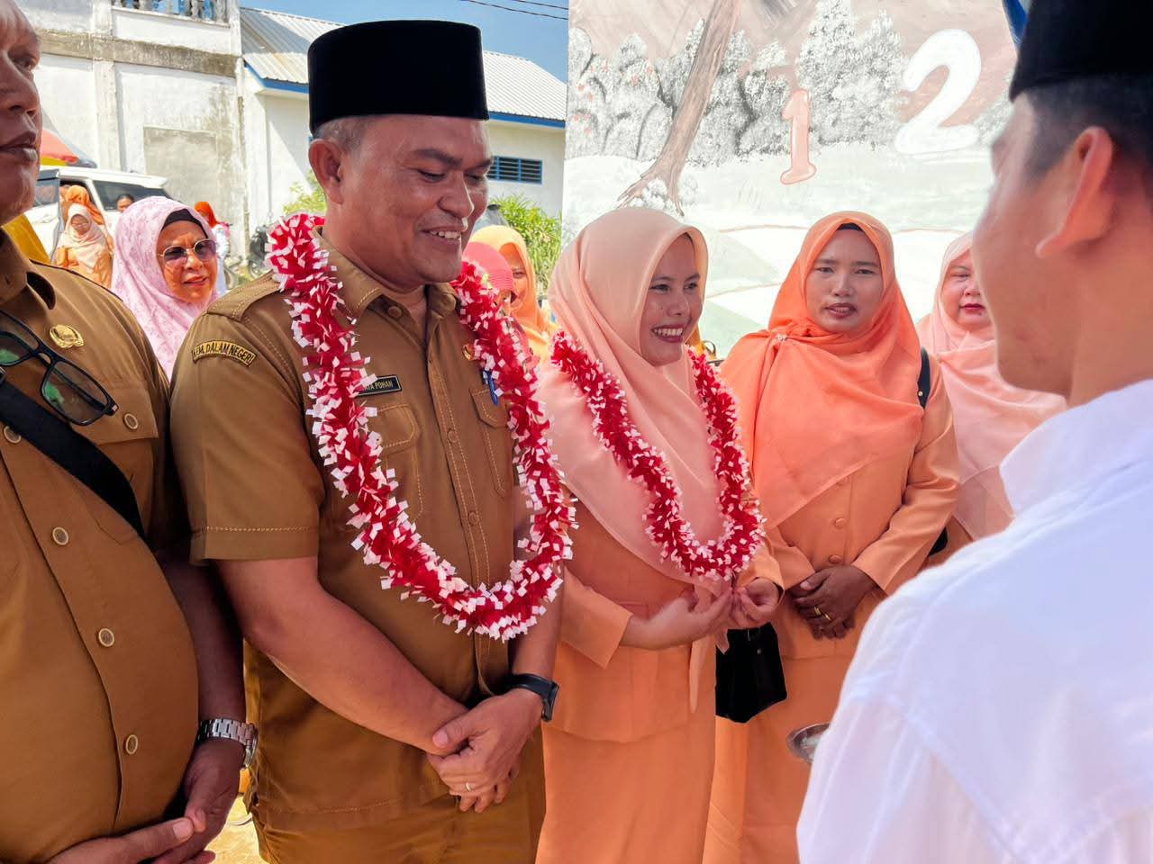 Kepala Dinas Pendidikan Labuhanbatu Hadiri Kegiatan Arisan DWP Unit Dinas Pendidikan
