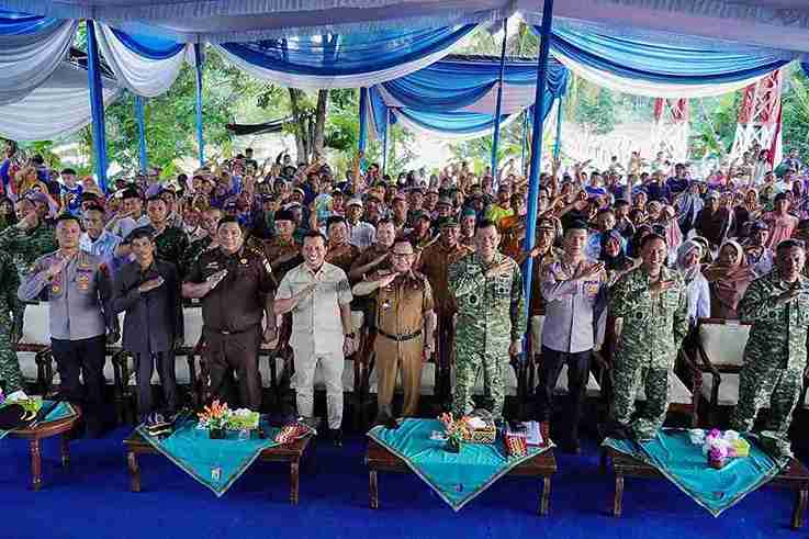 Pangdam XXI/Raden Inten resmikan Jembatan Gantung Garuda Tahap II di Pringsewu sebagai bagian program 200 Jembatan Garuda TNI AD. Infrastruktur penghubung dua kecamatan ini dukung akses pendidikan, distribusi hasil pertanian, dan pergerakan ekonomi masyarakat.