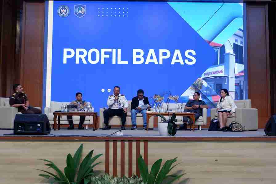KUHP Baru, UKSW Salatiga, Fakultas Hukum UKSW, Edward Omar Sharif Hiariej, Keadilan Restoratif, Balai Pemasyarakatan Semarang, Sistem Peradilan Pidana Terpadu, Pembimbingan Kemasyarakatan, MoU Bapas UKSW, Reformasi Hukum Pidana,