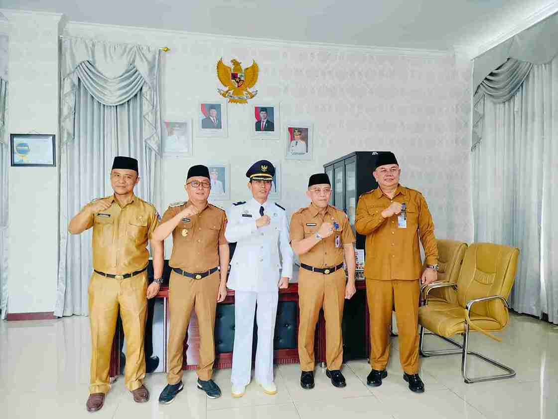 Pelantikan Sangadi Boltim, Penjabat Kepala Desa Kotabunan, Wakil Bupati Boltim, Pemerintahan Desa Sulawesi Utara, Ikhlas Pasambuna S.STP, Mutasi Pejabat Desa 2026, Dinas PMD Boltim, Administrasi Pemerintahan Desa, Tata Kelola Pemerintahan Desa, Pembangunan Desa Boltim,