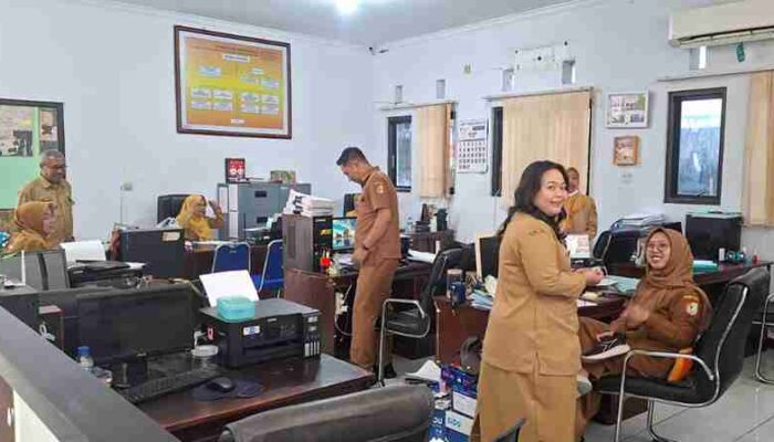 Di Balik Layar Pelayanan Publik, Sekretariat Bangkesbangpol Jember Perkuat Disiplin ASN dan Transparansi
