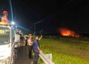 Kapolres Ogan Ilir Bersama Tim Gabungan Laksanakan Mitigasi dan Pemadaman Karhutla di Desa Palem Raya