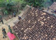 Demi Hunian Layak, Satgas TMMD Kodim 0402/OKI Bongkar Rumah Untuk Direhab Total