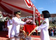Bupati Tapsel Pimpin Upacara Detik-Detik Proklamasi HUT ke-81 Kemerdekaan RI