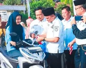300 bendera gratis dilabuhanbatu semarakkan hut ke 81 ri