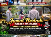 Jumat Berkah Polsek Rambang, Kapolsek Langsung Pimpin Pembagian Nasi Kotak kepada Warga