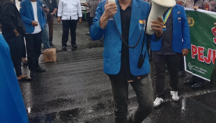 Antrean BBM Tak Kunjung Teratasi, Sekretaris PC PMII Kota Pekanbaru Desak Pemprov Riau dan Pertamina Bertindak