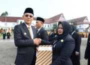 Bupati Gus Irawan Lantik 38 Kepala Sekolah, Tekankan Kepemimpinan untuk Tingkatkan Mutu Pendidikan Tapsel