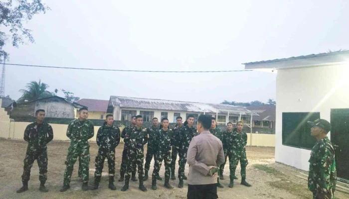 Perkuat Penanganan Karhutla, 15 Personel BKO TNI Yon TP Kodim 402 OKI-OI Diterjunkan ke Muara Kuang