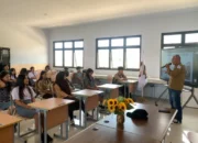 PWI Boltim Gelar Pelatihan Jurnalistik, Puluhan Siswa Dibekali Cara Saring Informasi Media Sosial