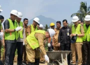 Pelebaran Jalan Menuju Puskesmas Bupati Instruksikan Ke PUPR