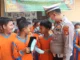 Antisipasi ISPA Akibat Karhutla, Polres Ogan Ilir Bagikan Ratusan Masker ke Siswa SDN 2 Indralaya