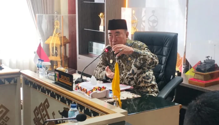 Bupati Saleh Asnawi ; Minta Media Awasi Realisasi Pembangunan